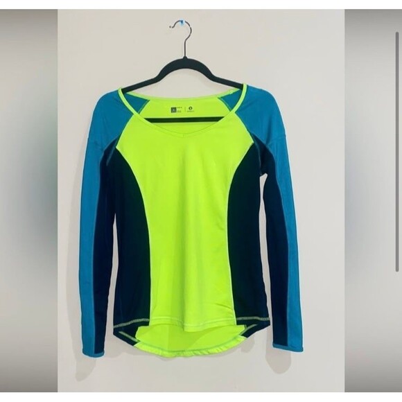 Xersion Workout Shirt Size M - Picture 2 of 5